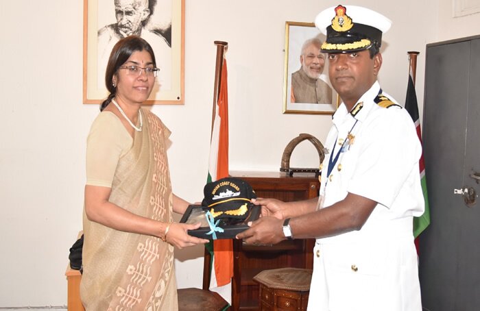 High Commissioner H.E. Ms. Suchitra Durai visited the Indian Coast Guard Ship Samarth which is on a call at the Port of Mombasa from 09 to 13 February 2016 on a friendly visit. In pic: DIG Rakesh Pal, Commanding Officer of ICGS Samarth pays a courtesy call on High Commissioner